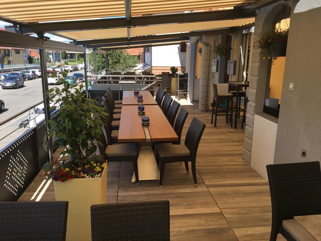 Hotel Restaurant Jura Kerzers Kültér fotó