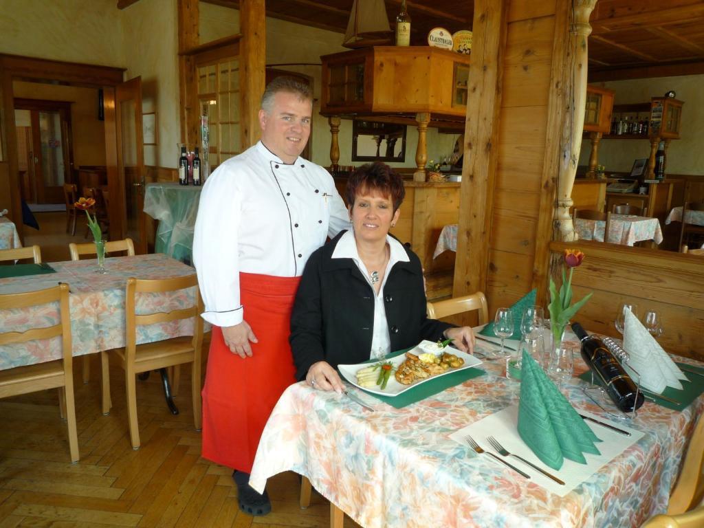 Hotel Restaurant Jura Kerzers Kültér fotó